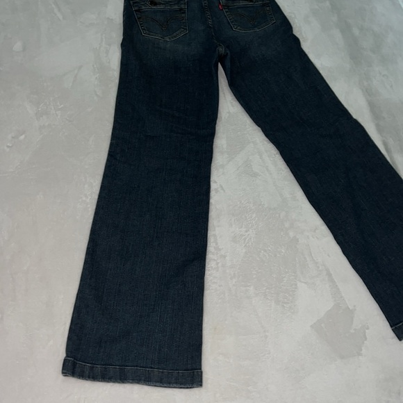 Levi’s “Perfectly Slimming” Blue Jeans Size 8 Medium - Picture 7 of 12